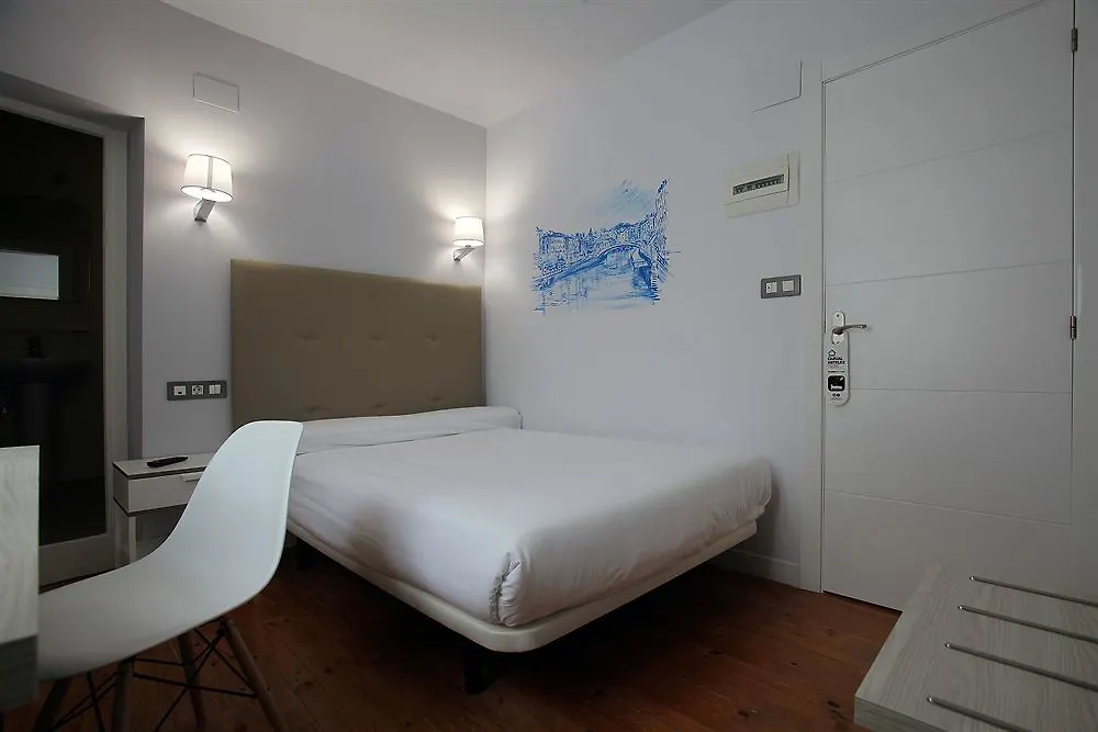 Casual Gurea Hotel Bilbao 2*,